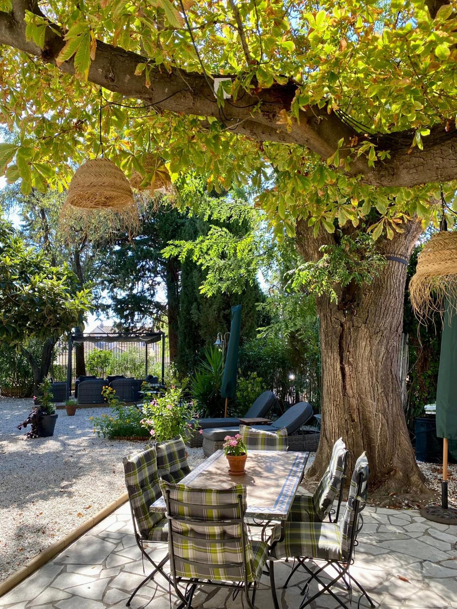 Maison Du Midi, 2 Gites De Charme Ginestas Exteriör bild
