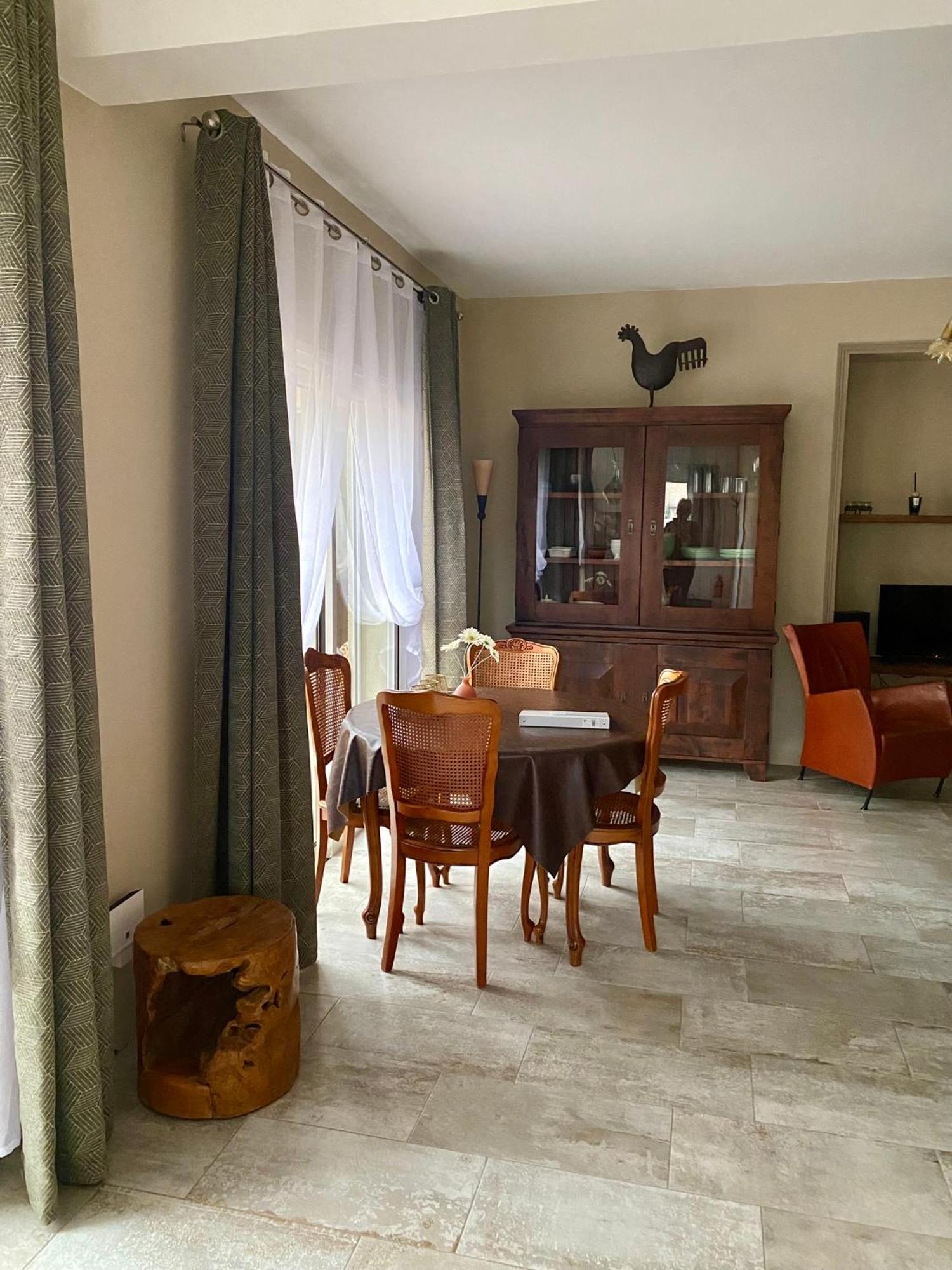 Maison Du Midi, 2 Gites De Charme Ginestas Exteriör bild
