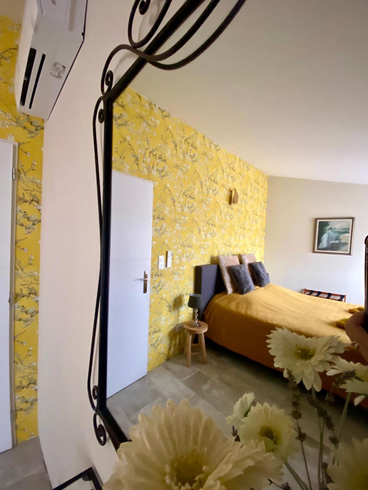 Maison Du Midi, 2 Gites De Charme Ginestas Exteriör bild