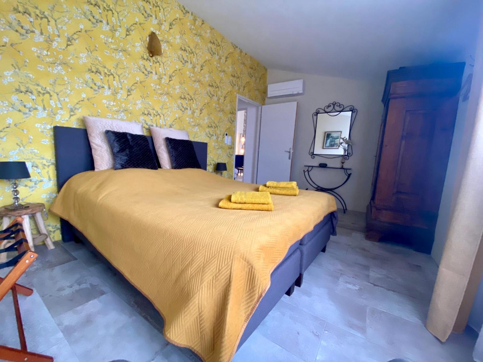 Maison Du Midi, 2 Gites De Charme Ginestas Exteriör bild